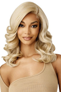 Outre Synthetic Sleeklay Part HD Lace Front Wig - ALUNA - SoGoodBB.com