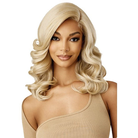 Outre Synthetic Sleeklay Part HD Lace Front Wig - ALUNA - SoGoodBB.com
