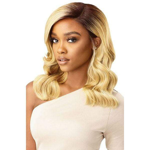 Outre Synthetic Melted Hairline HD Lace Front Wig - ELORA - SoGoodBB.com