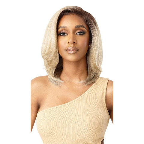 Outre Synthetic Sleeklay Part HD Lace Front Wig - ARA - SoGoodBB.com